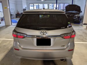 Toyota Wish 1.8x Cvt Abs D/airbag 2wd 5dr