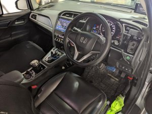 Honda Shuttle 1.5 Auto (Hybrid)