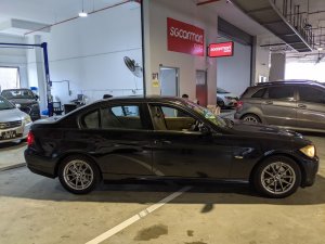 BMW 318i 2.0l A/t Abs D/airbag 2wd 4dr (COE Till 02/2030)