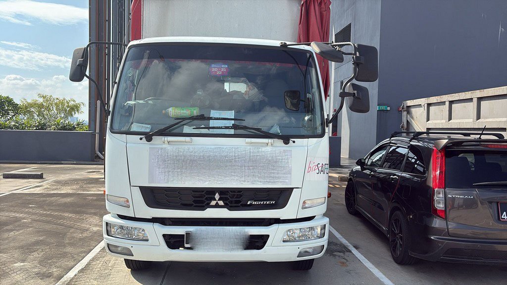 MITSUBISHI FUSO FK62FMZ1RDEB