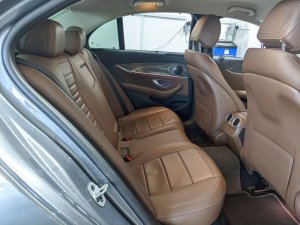 Mercedes Benz E200 Sedan Avg (r18 Led)