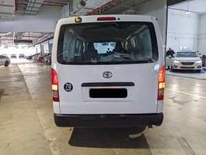 Toyota Hiace Auto (COE Till 01/2031)