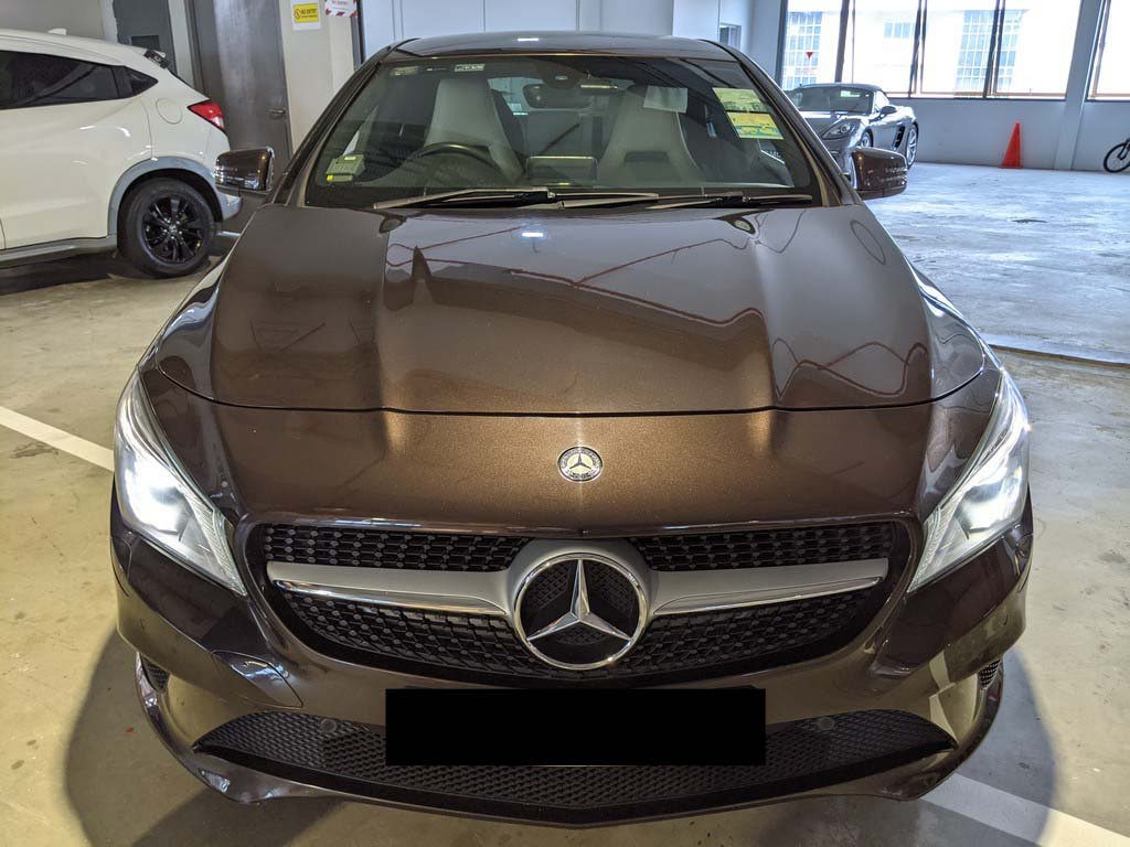 Mercedes Benz CLA 200 (R18 BI)
