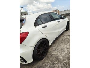 Mercedes Benz A200 (bi Xenon) (COE Till 04/2033)
