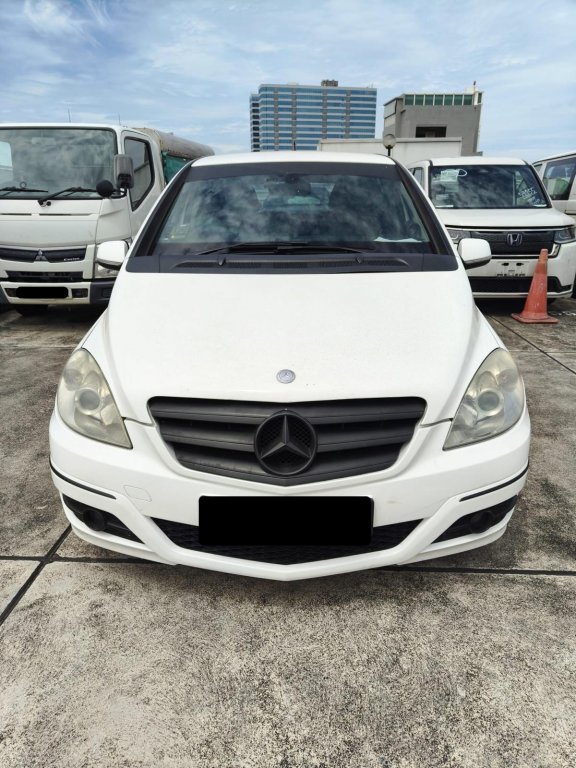 Mercedes Benz B180 (COE Till 08/2029)