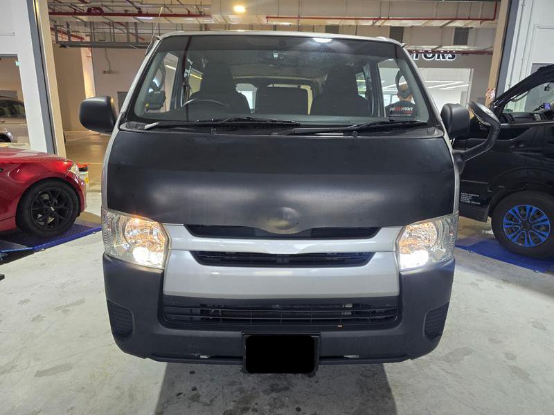 Toyota Hiace Dx 2.8 Auto