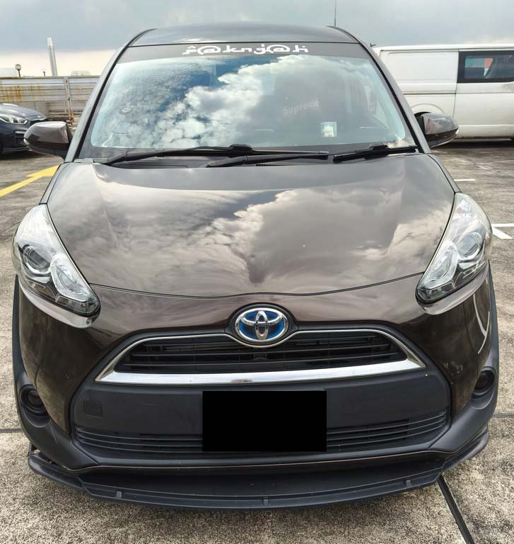 Toyota Sienta Hybrid 1.5G CVT