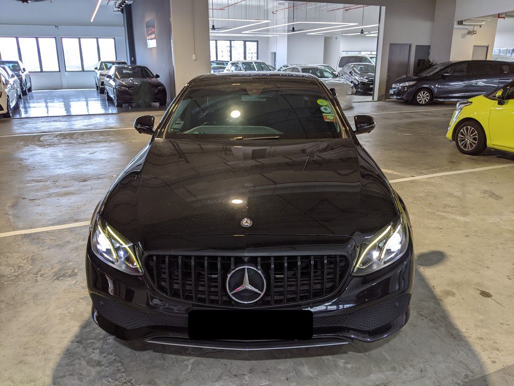 Mercedes Benz E200 Avg (r18 Led)
