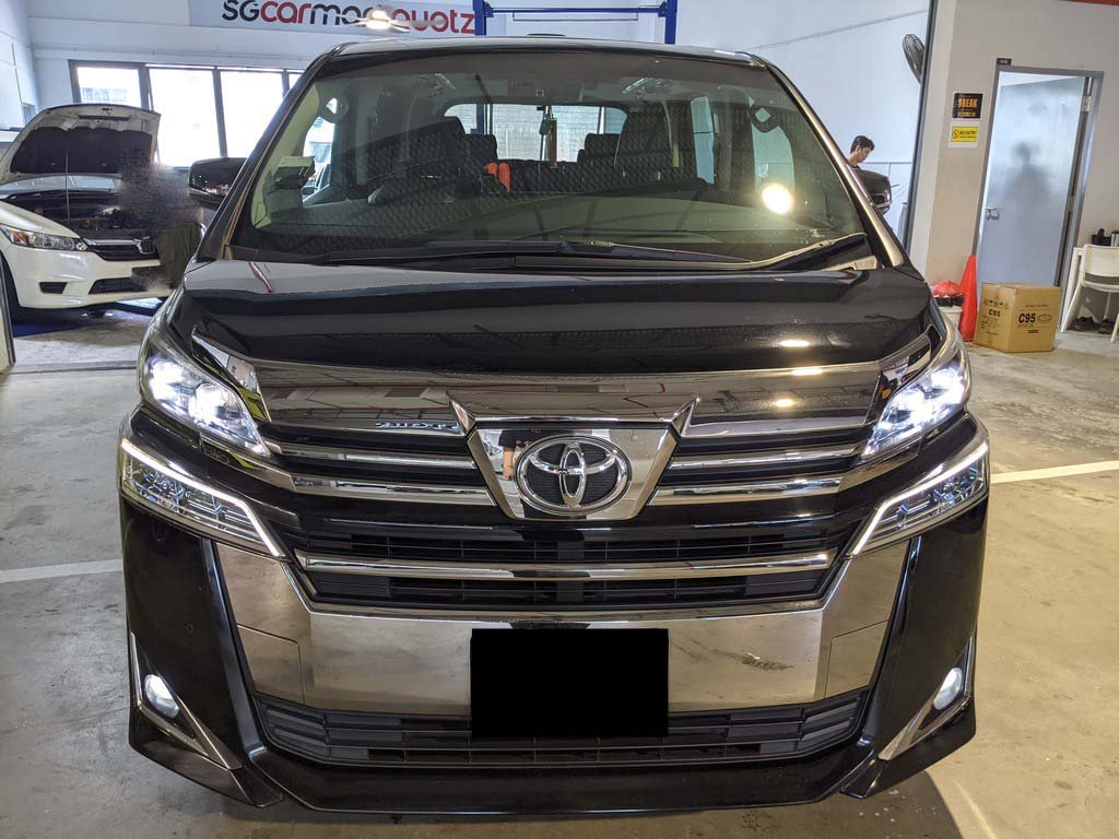 Toyota Vellfire Elegance Moonroof (Auto)