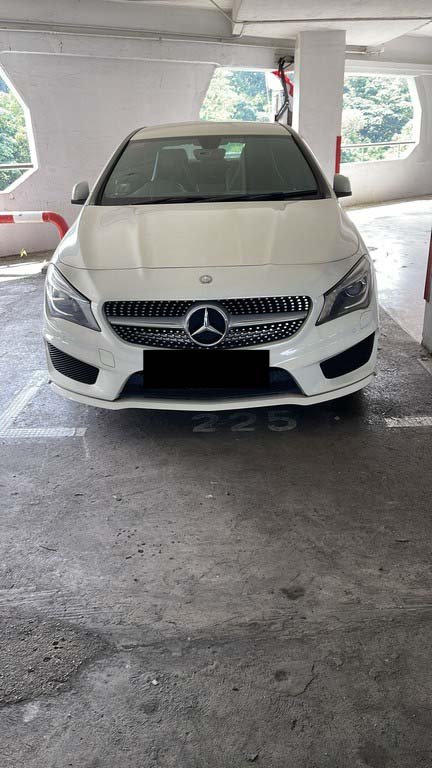 Mercedes Benz CLA180 (R18 BI) (COE Till 02/2029)