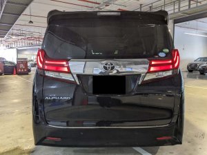 Toyota Alphard 2.5X Cvt Abs D/Airbag 2wd 5dr