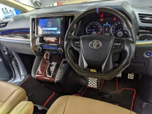 Toyota Alphard 2.5X Cvt Abs D/Airbag 2wd 5dr