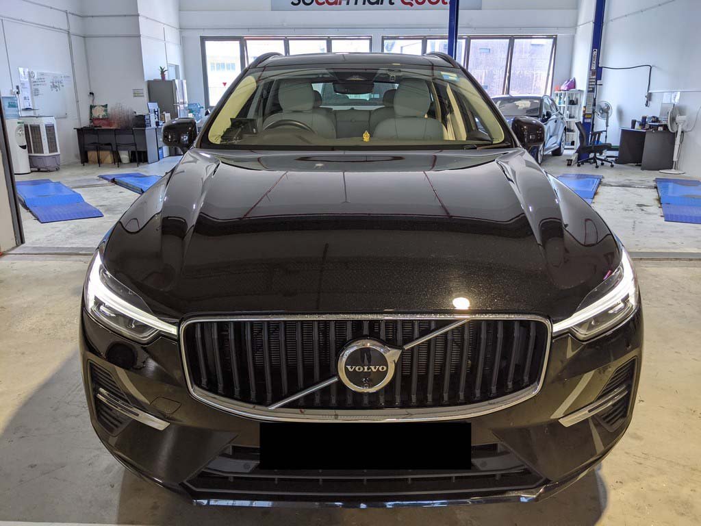Volvo XC60 B5 Plus (Hybrid)