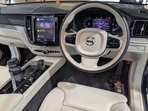 Volvo XC60 B5 Plus (Hybrid)