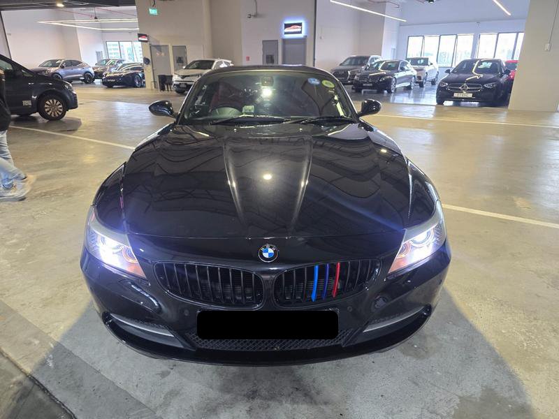 BMW Z4 Sdrive 23i 2.5l At Abs D/ab 2wd Hid (COE Till 01/2031)