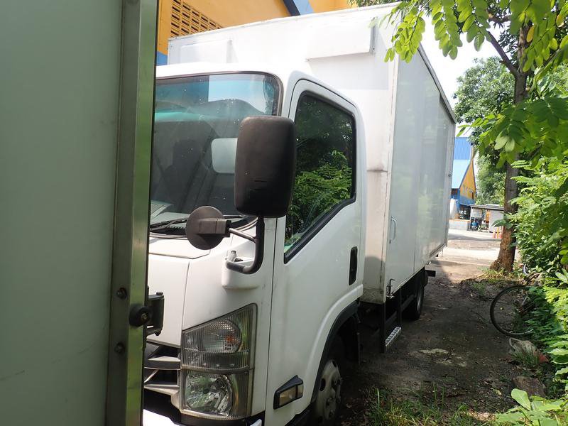 Isuzu NNR85UH4A