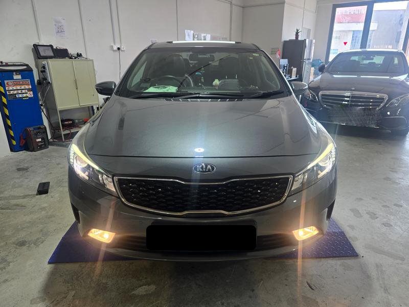 Kia Cerato K3 1.6a Sunroof