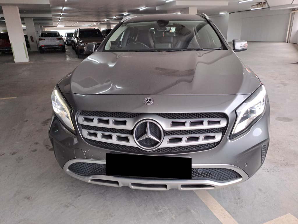 Mercedes Benz GLA180 Urban (R18 Led)