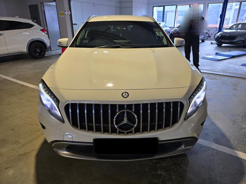 Mercedes Benz Gla200 Urban (r18 Bi) (COE Till 07/2029)