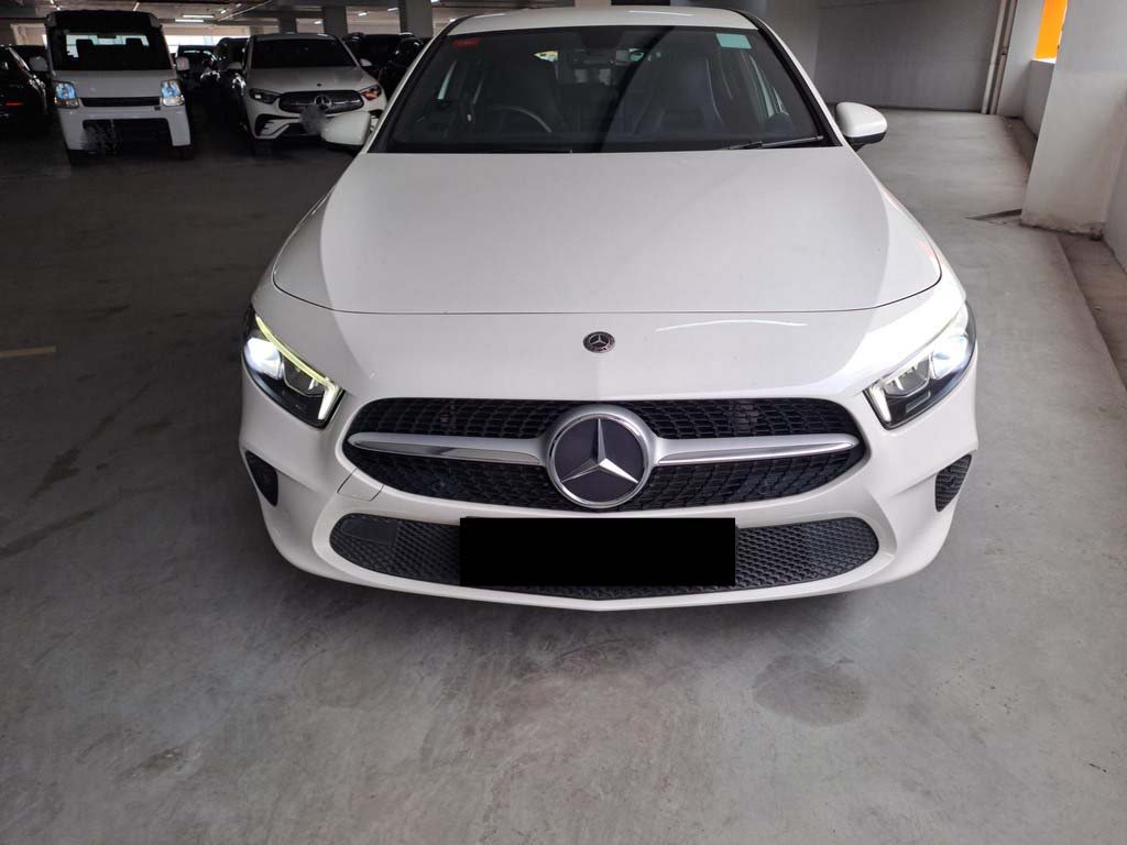 Mercedes Benz A200 Compt Saln Progressive (R18 Led)