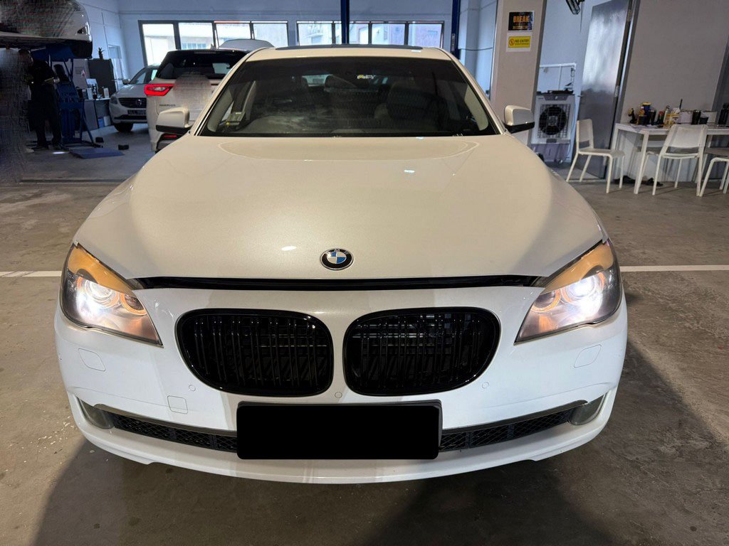 BMW 740li 3.0l A/t Abs D/ab 2wd 4dr Hid Sr (COE Till 08/2030)