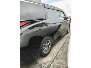 Toyota Alphard Z 2wd (Hybrid)