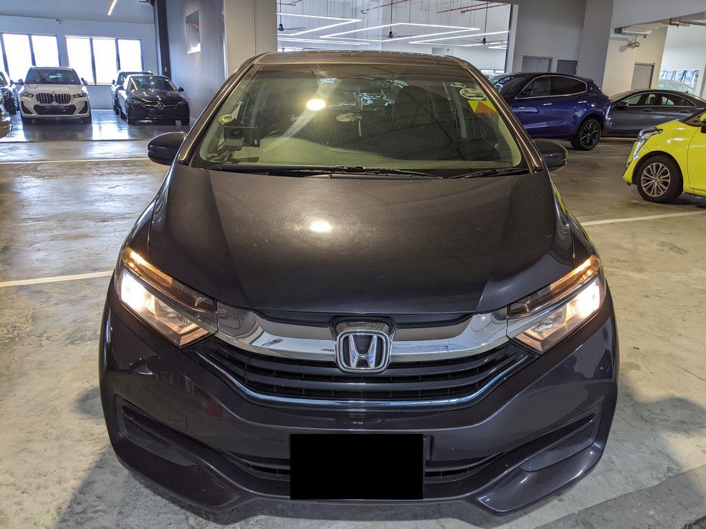 Honda Shuttle Hybrid 1.5 Auto (Hybrid)