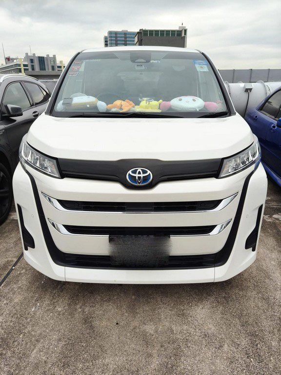 Toyota Noah 1.8x Cvt (Hybrid)