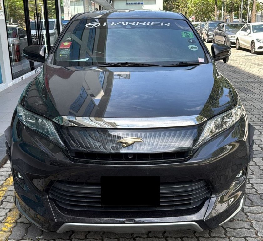 Toyota Harrier Premium 2.0 A