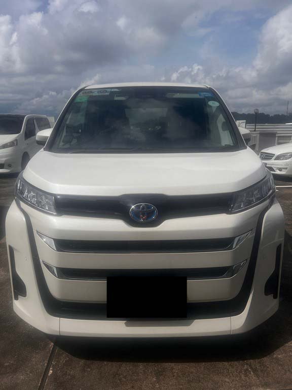 Toyota Noah Hybrid 1.8X Cvt (Hybrid)