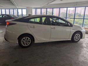 Toyota Prius 1.8 Cvt (Hybrid)