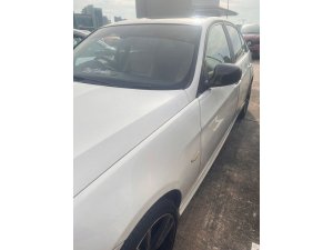 BMW 318i 2.0 At D/ab 2wd 4dr Gas/d Sr Drl (COE Till 11/2030)
