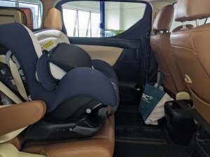 Toyota Alphard 8 Seater 2.5X Cvt