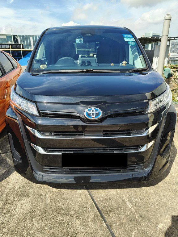 Toyota Noah 1.8x Cvt (Hybrid)