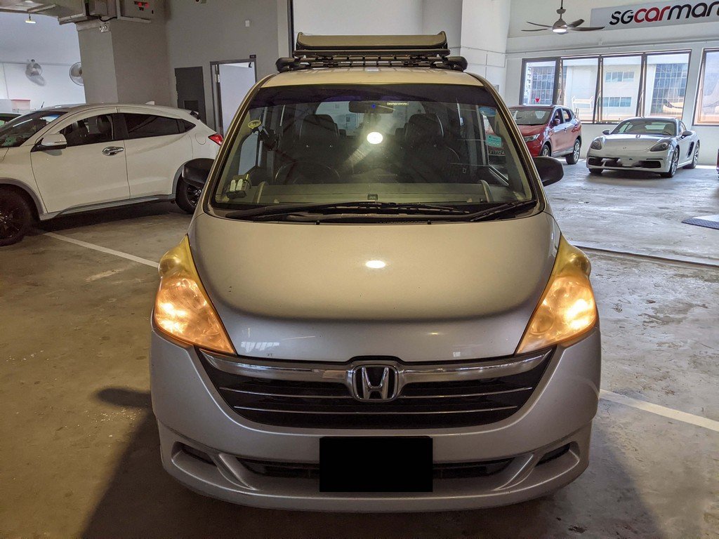 Honda Stepwagon 2.0 A (COE Till 11/2027)