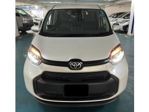 Toyota Sienta Hybrid Standard (Hybrid)