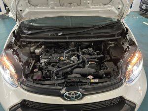 Toyota Sienta Hybrid Standard (Hybrid)