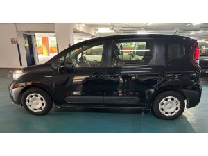 Toyota Sienta Hybrid Standard (Hybrid)