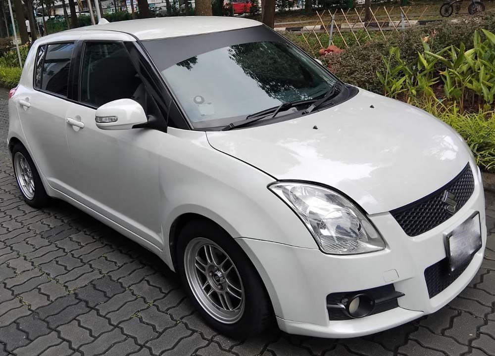 Suzuki Swift 1.5 AT Abs Aribag 2WD