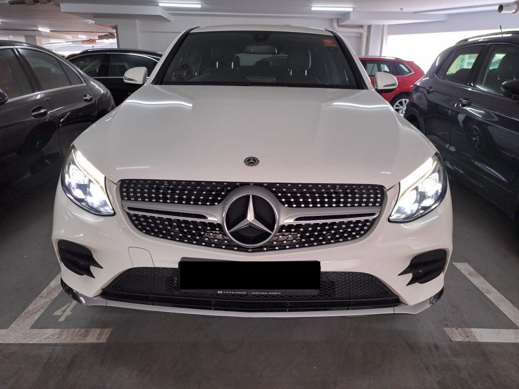 Mercedes Benz Glc250 4matic Coupe Amg Line (r19 Led)