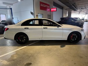 Mercedes Benz E300 Amg Line (r19 Led)