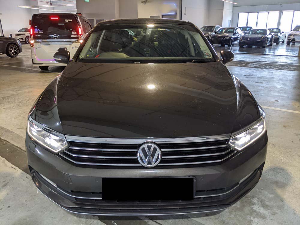 Volkswagen Passat B8 1.8 Tfsi AT Sr Nav 17w 3g24jz