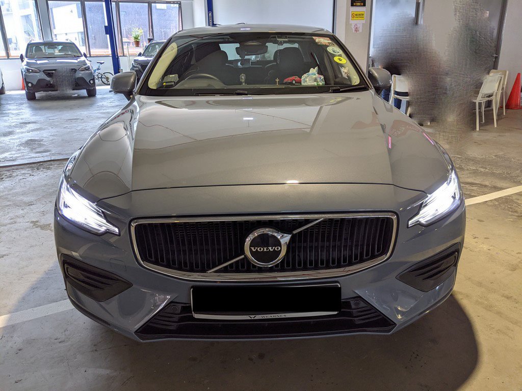 Volvo S60 B4 Plus (Hybrid)