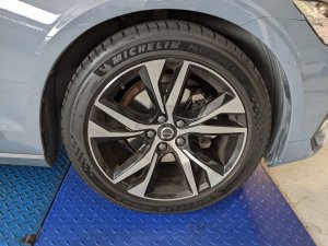 Volvo S60 B4 Plus (Hybrid)