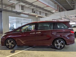 Honda Odyssey Absolute 2.4 Cvt Abs Airbag 2wd