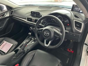 Mazda 3 Sedan 1.5 AT EU6