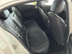 Mazda 3 Sedan 1.5 AT EU6