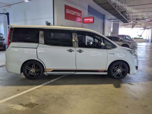 Toyota Noah Hybrid 7 Seaters 1.8x Cvt (Hybrid)
