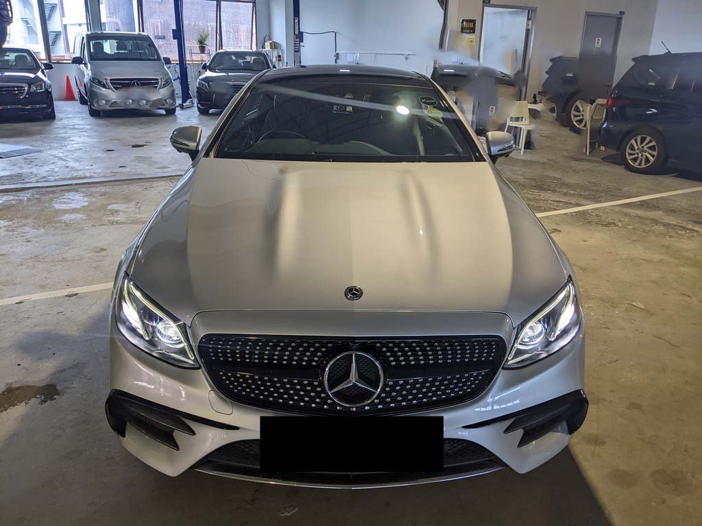 Mercedes Benz E300 Coupe (r19 Led Sr)