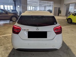 Mercedes Benz A180 Fl Style (r17 Hlg)